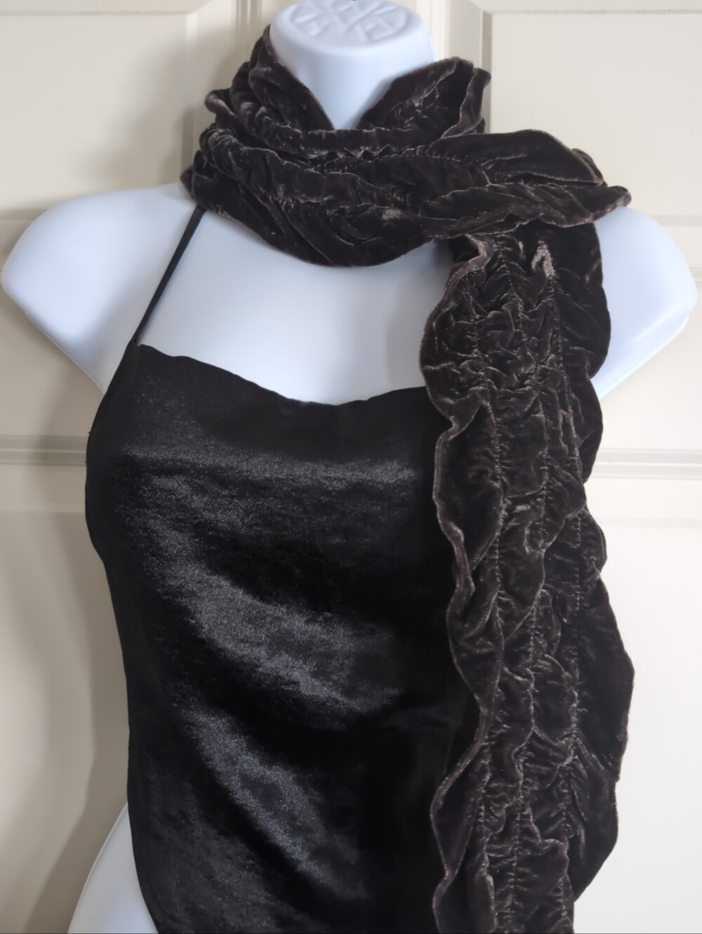 Vintage Y2K dark brown silk rayon blend ruffled velvet skinny scarf with fringe